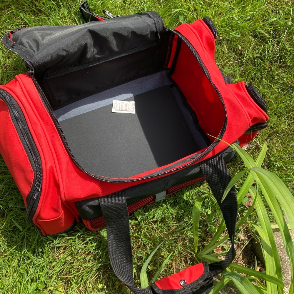 Marlboro Collectors Gear Fishing Tackle Bag - Picture 11 of 16